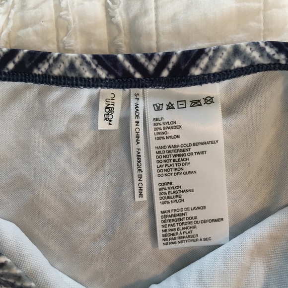 •UO High-Waisted Chevron Swim Bottoms• - Picture 3 of 3